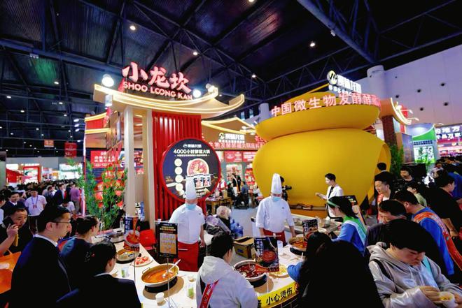 产业迈向高品质发展阶段麻将胡了直击糖酒会麻辣(图6)