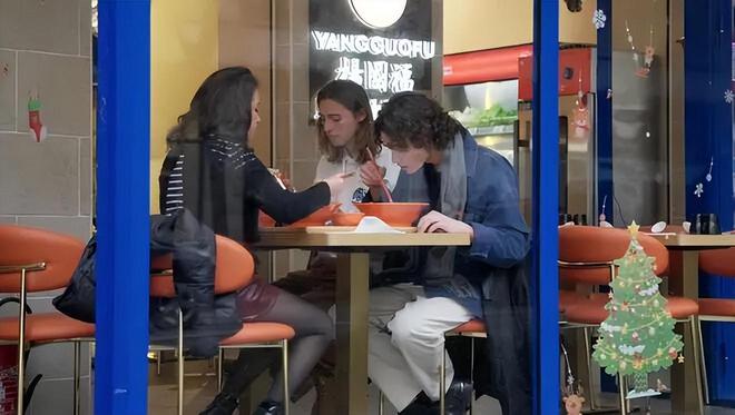 垃圾食品”把日本人迷得神魂颠倒麻将胡了2模拟器中国人嫌弃的“(图19) 垃圾食品”把日本人迷得神魂颠倒麻将胡了2模拟器中国人嫌弃的“(图19)